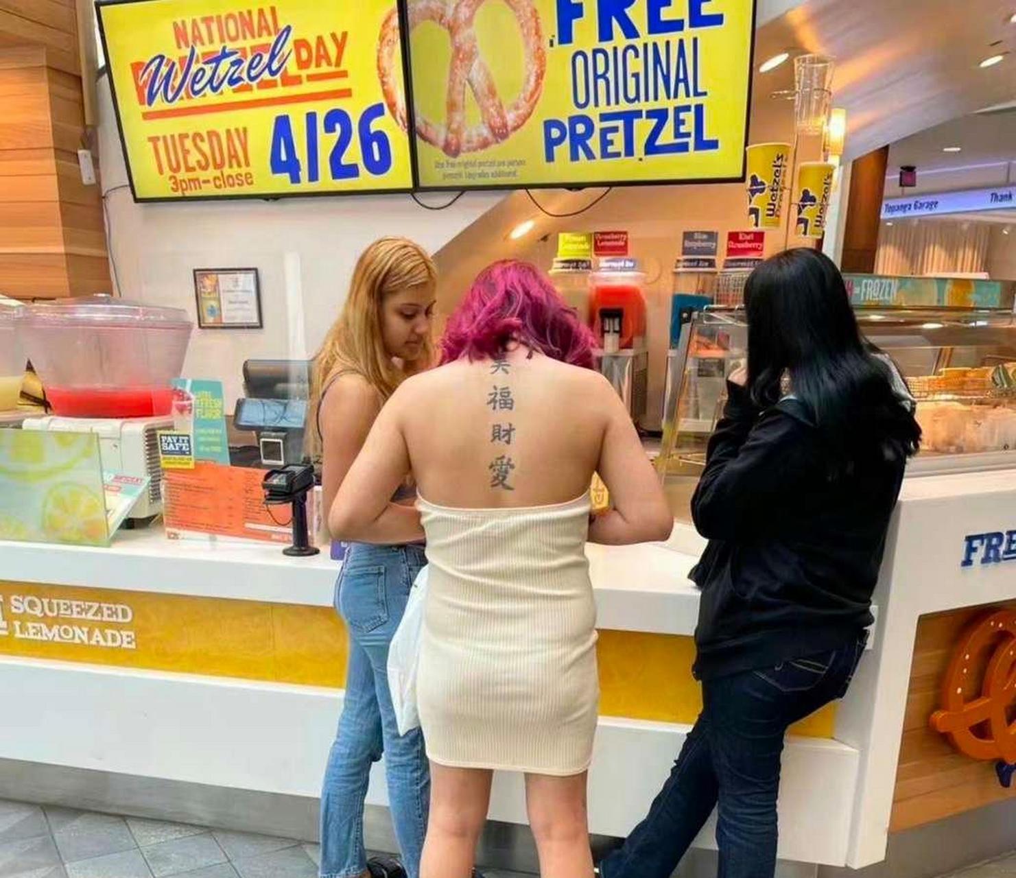 外国人眼中的潮流,就是有一身中国字纹身