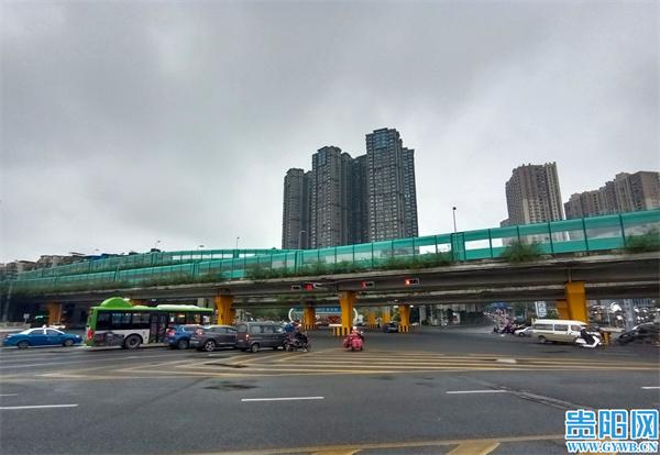 贵阳云岩区大营坡路口:交通环境得到改善