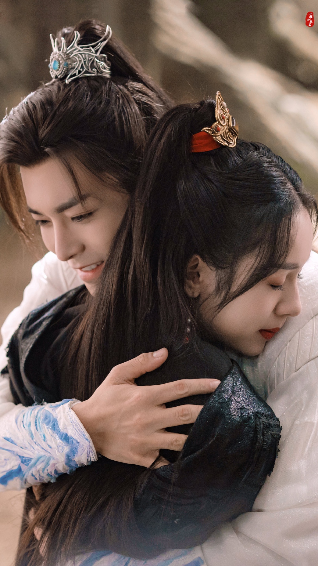 侯明昊和周也主演的《护心》高清壁纸