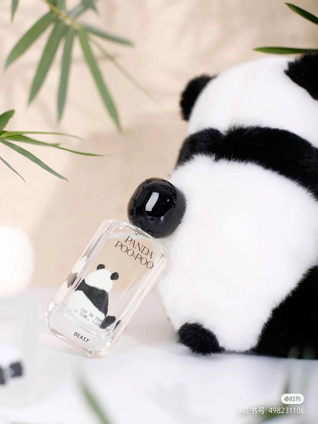 野兽派新香以熊猫食物为灵感,空山基联名手机壳演绎