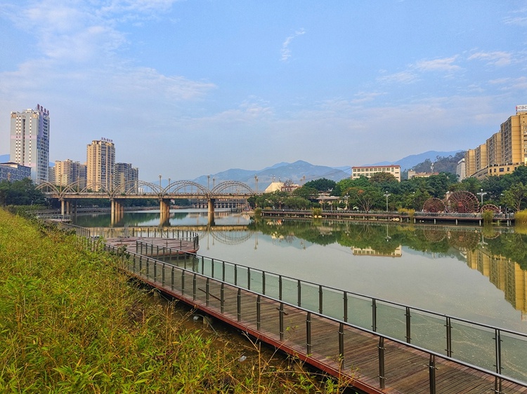 「聚焦五大重点工作」云县"三河六岸"城市景观提升工程取得重大进展