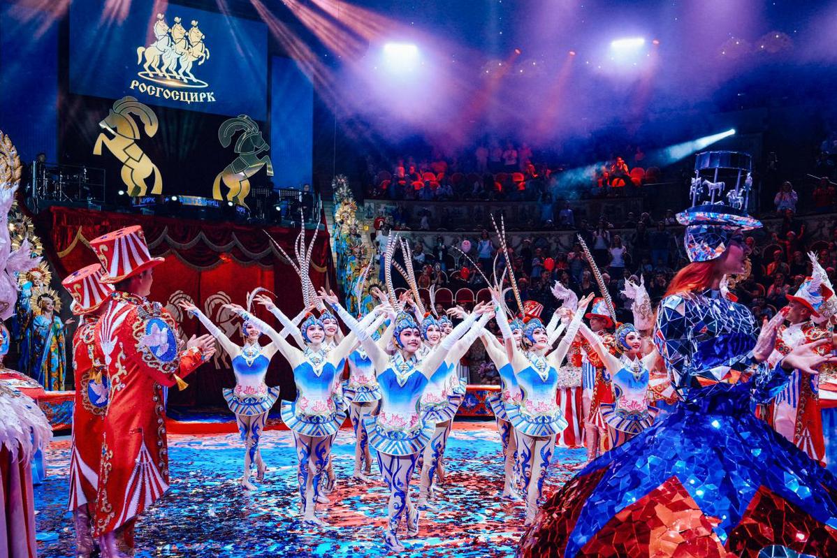 中国花旦"俏"动国际舞台——金奖节目《俏花旦·集体空竹》成为国际