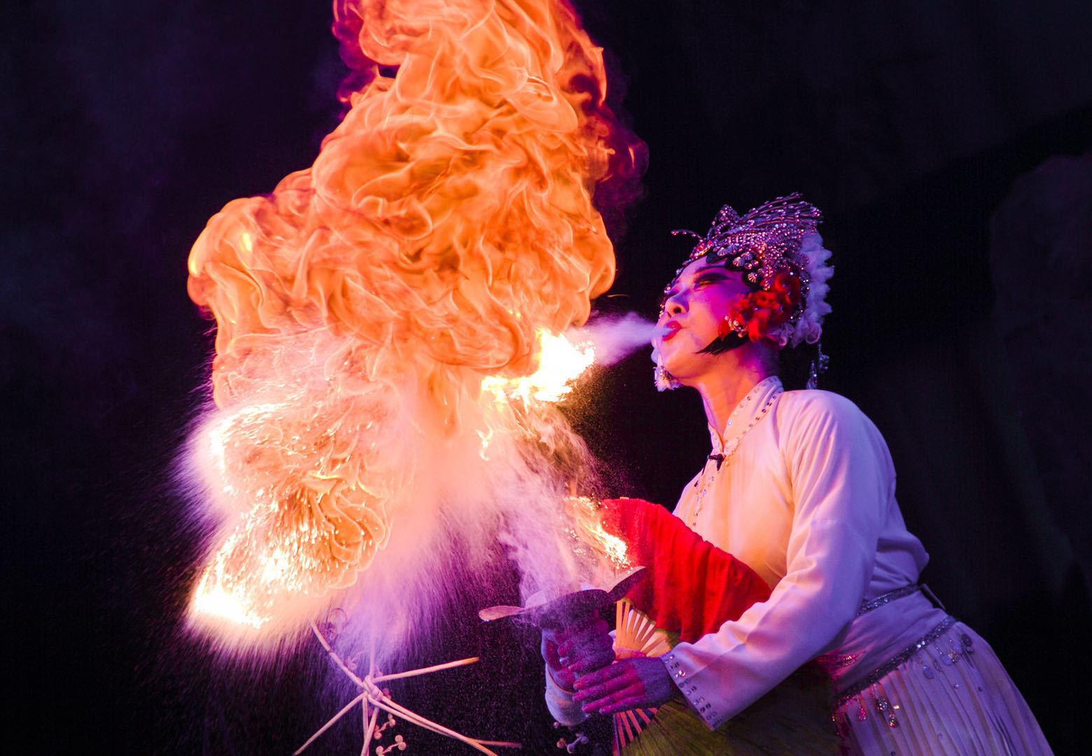 "她"力量|非遗传承人和妮娜:古老秦腔唱出"新疆味儿"