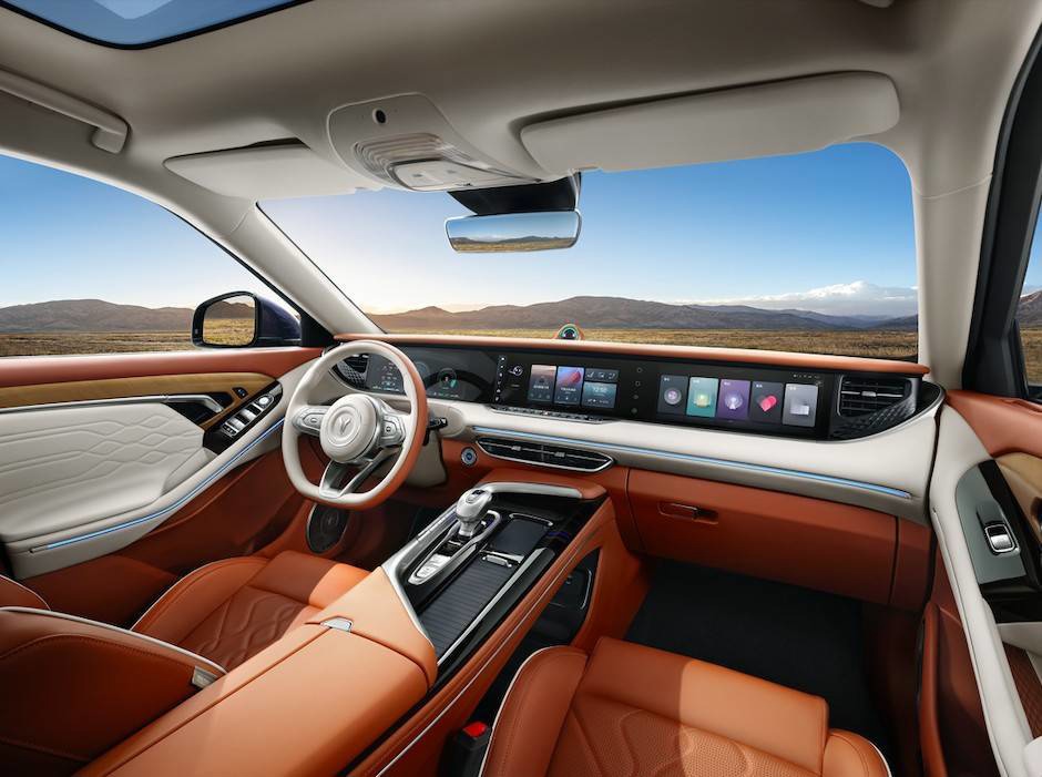 岚图 free 新增超长续航增程版:搭载高通 8155 芯片,33.36 万元