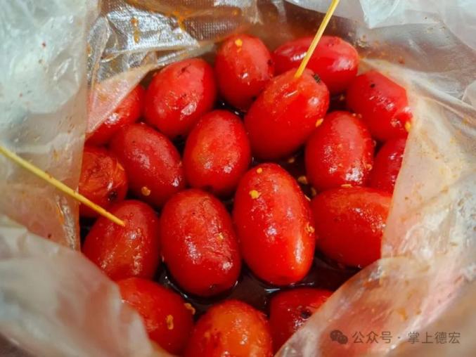 流口水,羊奶果开始熟了!