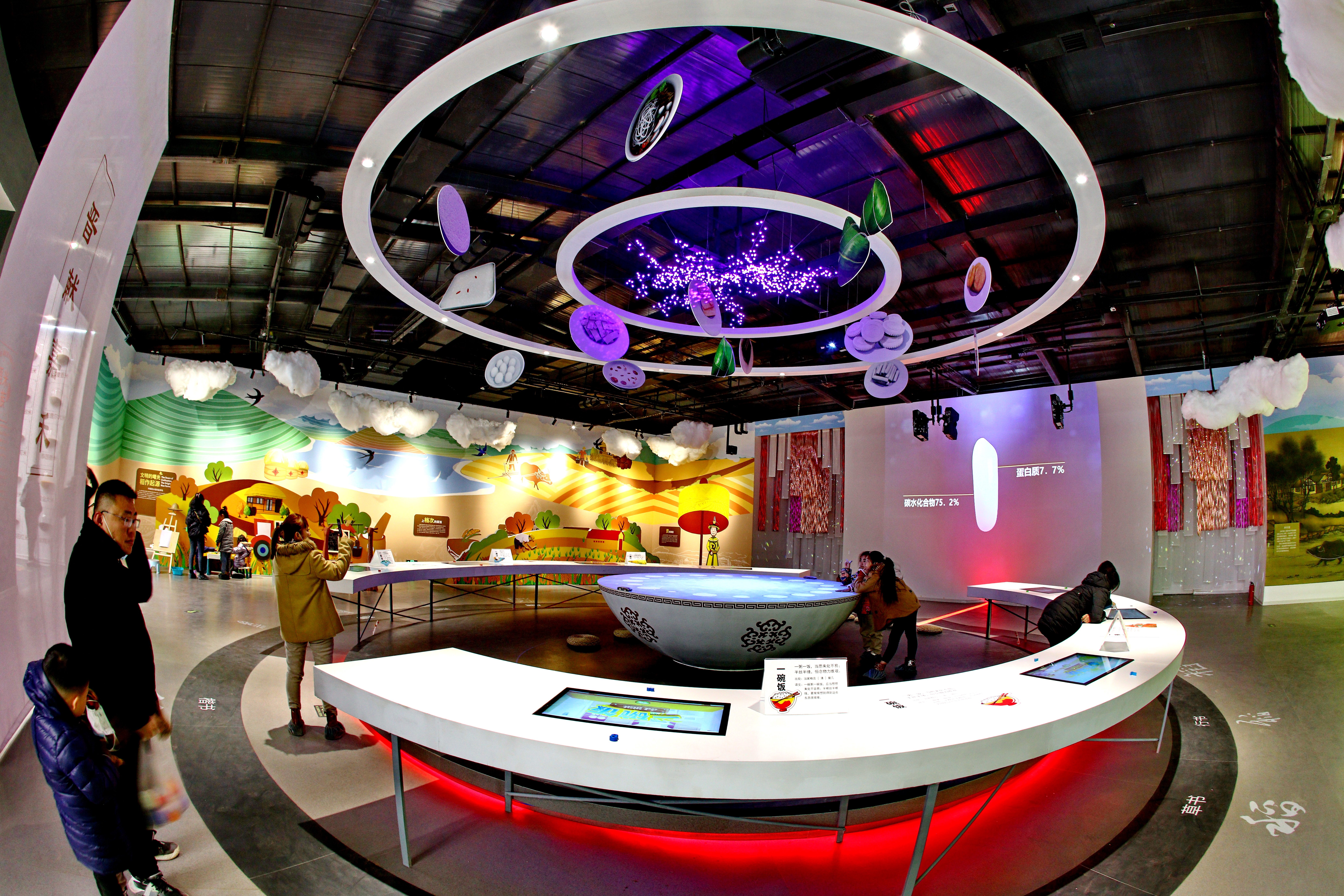 山西太原:来晋源稻田艺术体验馆沉浸式体验"一粒米的旅行"