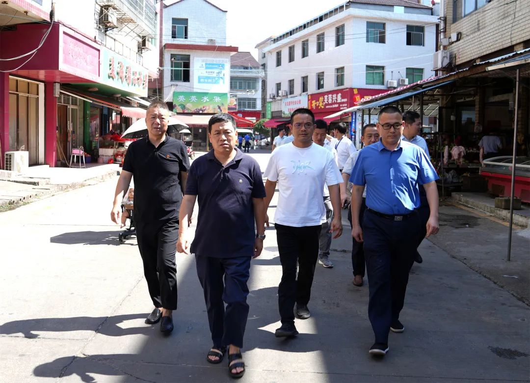 于小波率队调度全区创文工作