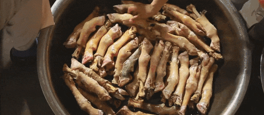 乌鲁木齐富力万达文华酒店:新疆名词 胡辣羊蹄 spicy lamb hoofs