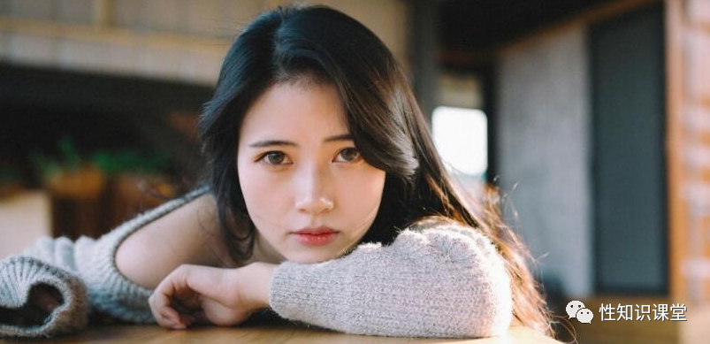 淫荡女人面相特征,性欲强易出轨的淫荡女人面相