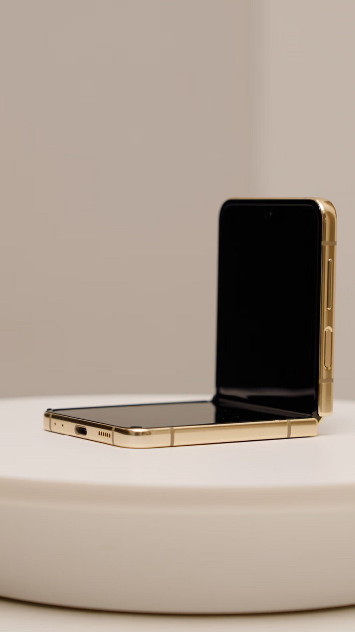 我一直是三星的忠实用户,从中学时代的第一部非智能机就是三星的产品.