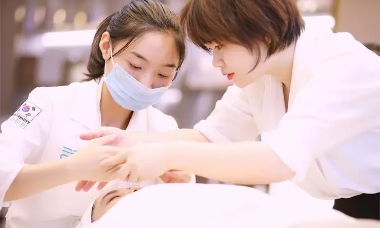 安哥国际贝罗娜3大标准助力传统美业破局重生