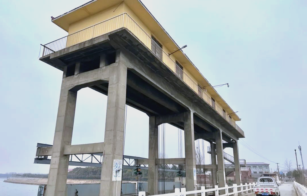 此外,根据2000年版《许昌市地名志》的记载,佛耳岗水库自1958年由长葛