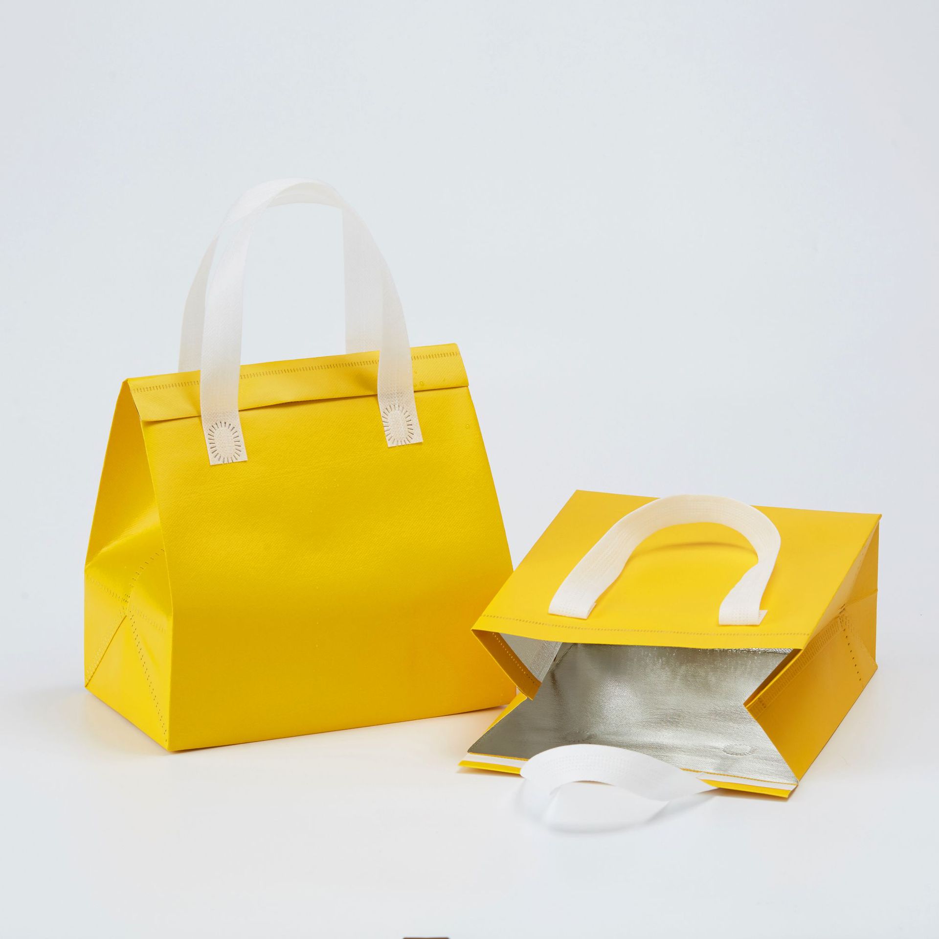 无纺布奶茶保温外卖袋,守护每一滴浓香,为你的味蕾保驾护航!