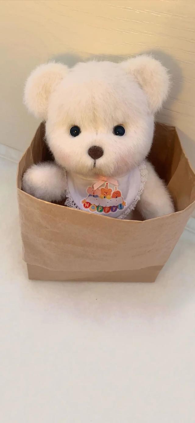 用ins风玩偶壁纸,做最棒的小孩