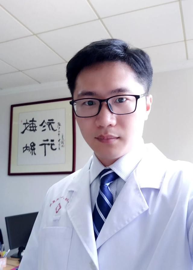 9月16日,南海区第八人民医院神经外科,烧伤科住院部医生郭勇飞在广州