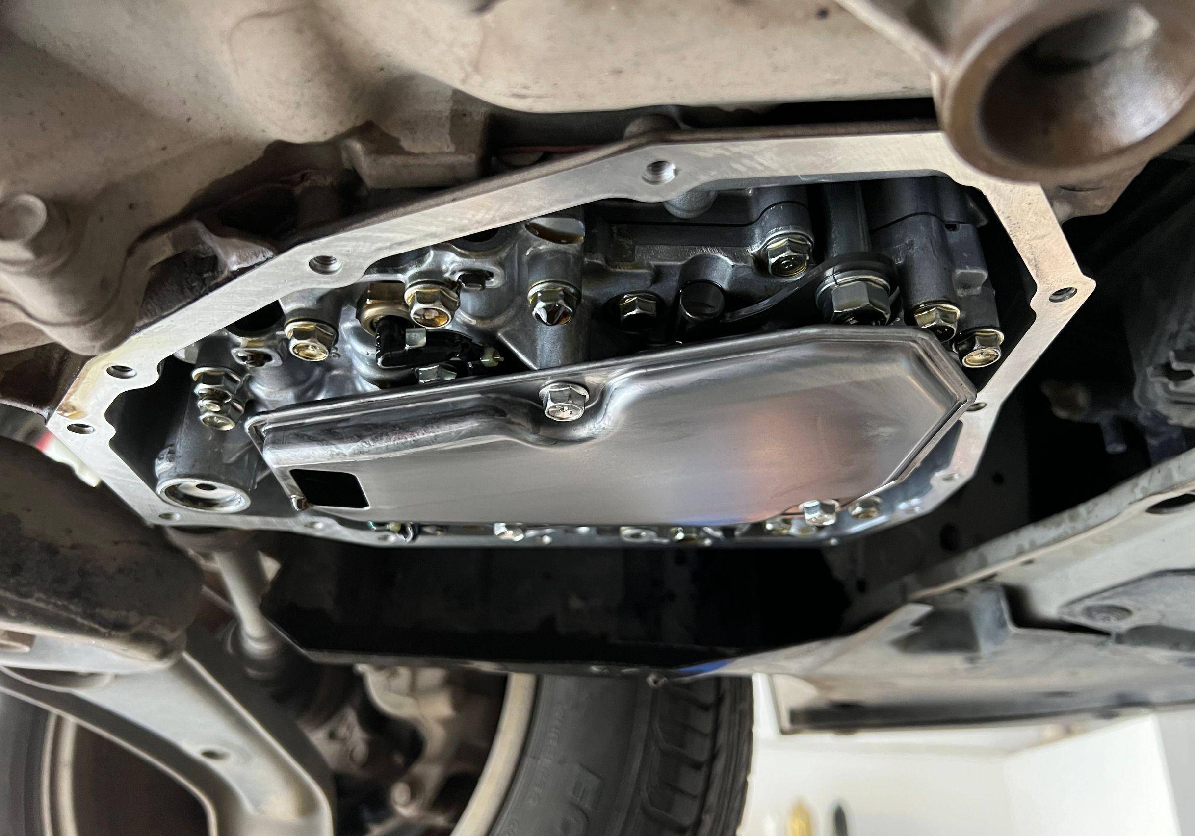 11年自动档尼桑阳光变速箱有哪部分组成