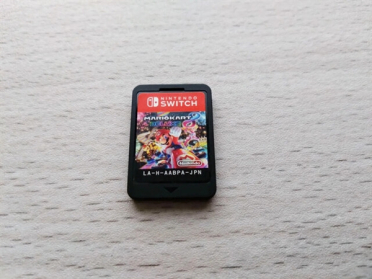 舌头舔Switch 2卡带 老外真敢试！连舔8天惨烈结果出炉