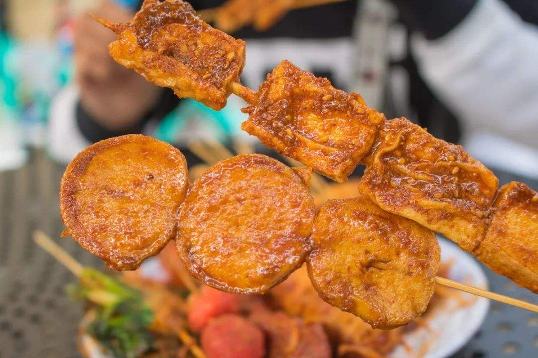 自己炸麻辣串,调料不用太复杂,3种调料随意加,只要你别忘了它