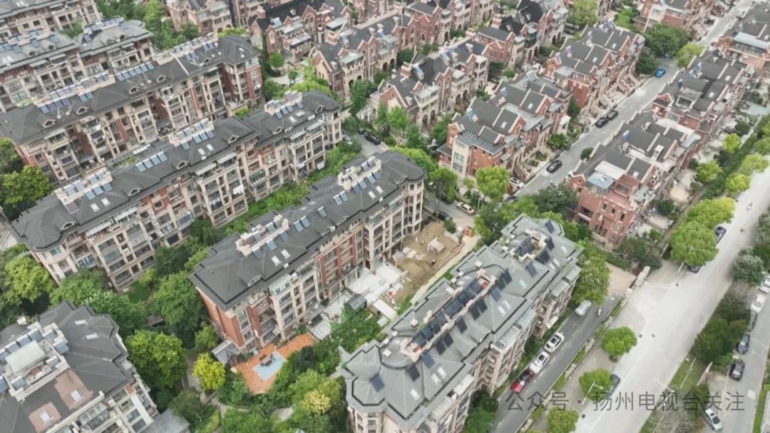 江都中远欧洲城:业主毁绿圈地 拆违"留尾巴"?
