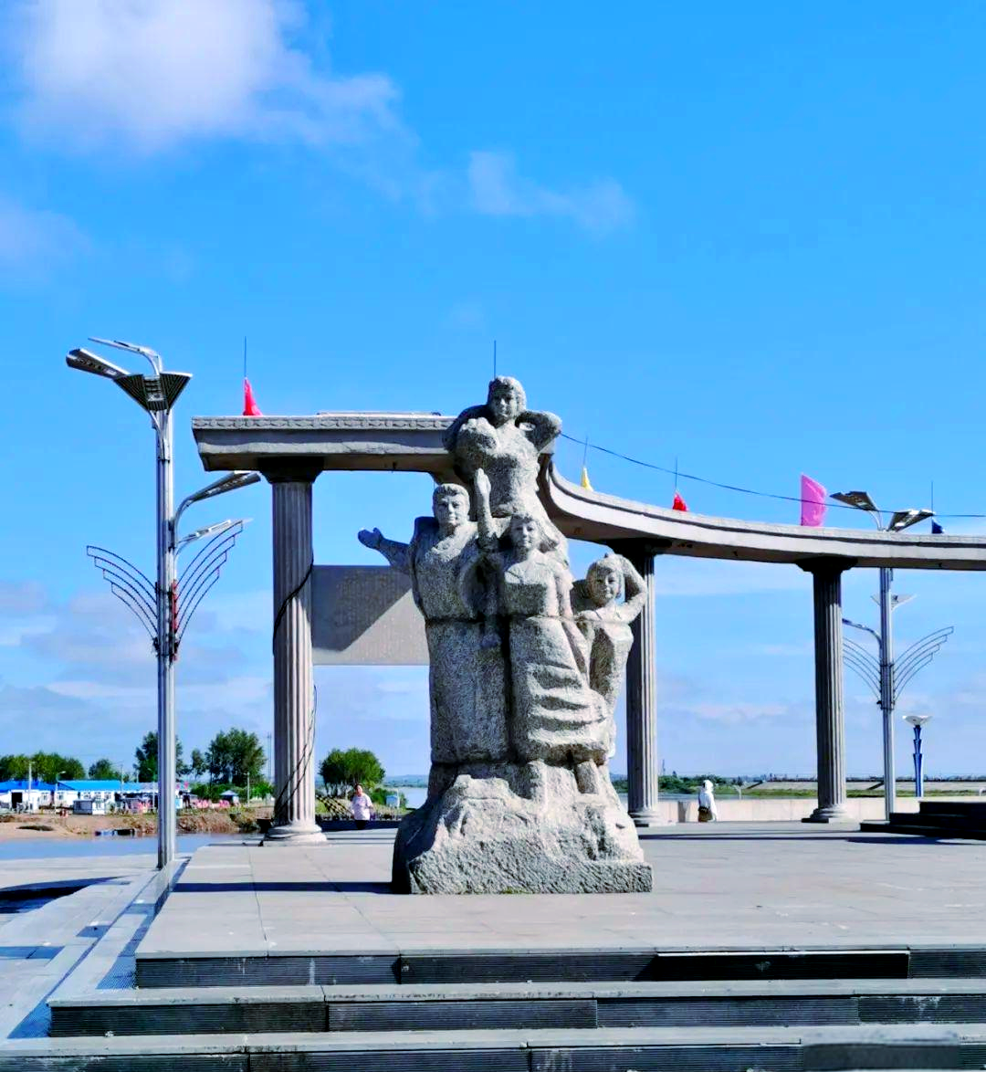 嫩江探索:从林场到江边的自然之旅