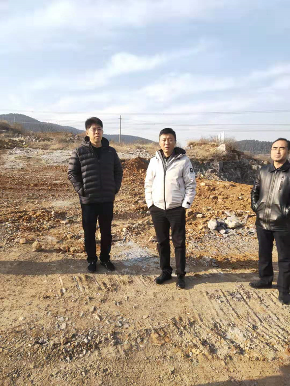 市自然资源和规划局马振海同志督导检查高新区废弃露天矿山生态修复