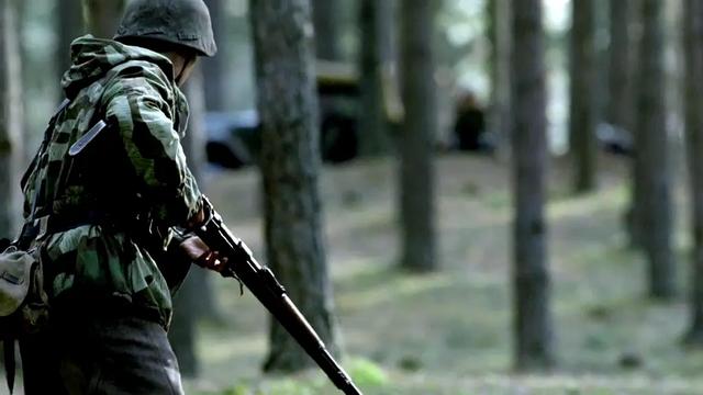 读《巨人的陨落》:世界应永远保持警醒,和平太可贵