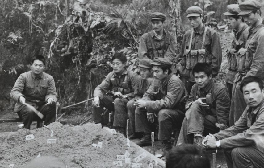 对越战争回撤阶段,我军448团惨败,200多人向越军投降