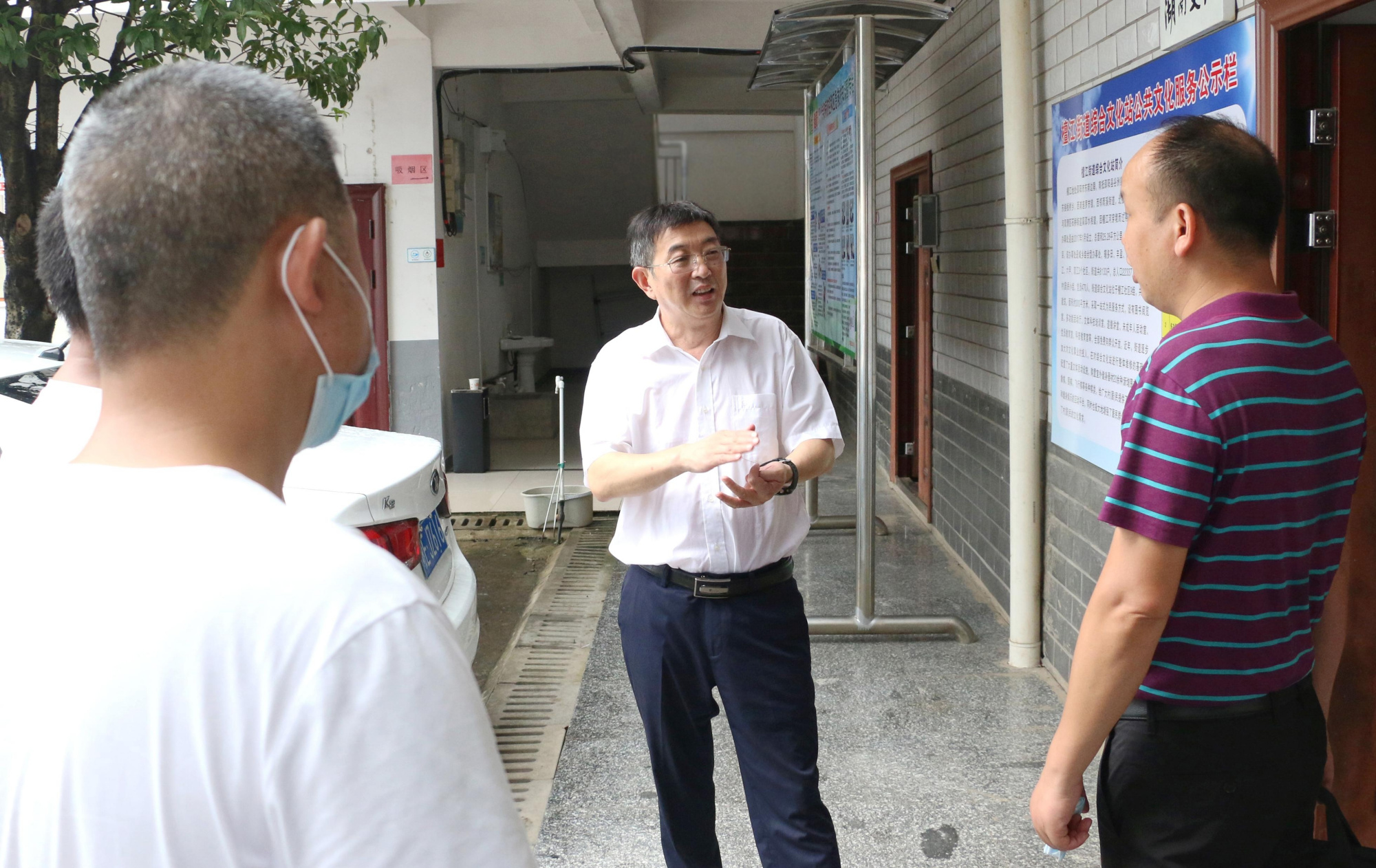 刘永德到大祥区检查街道和社区创文工作