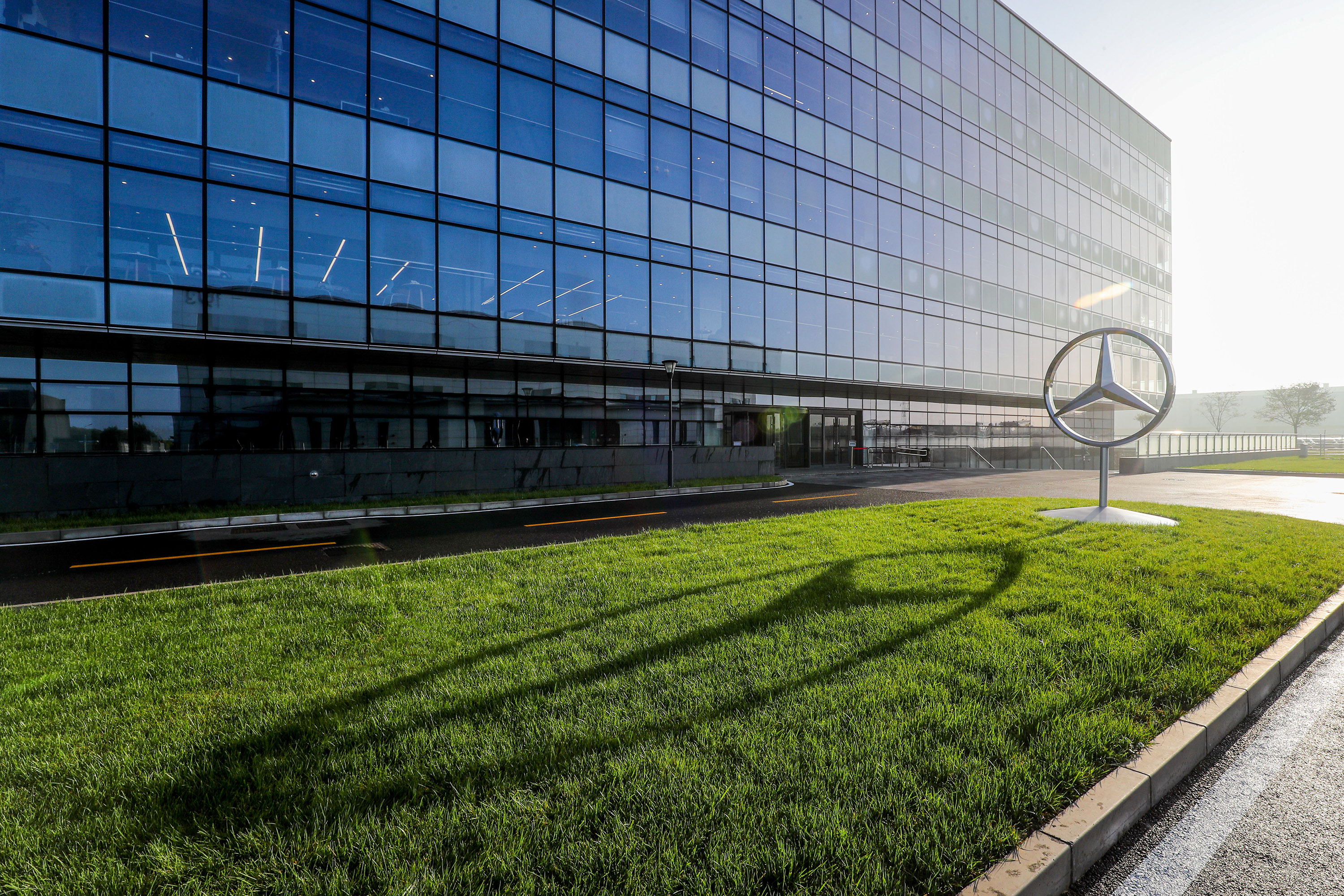 聚焦长期价值 梅赛德斯-奔驰高质量发展再升级