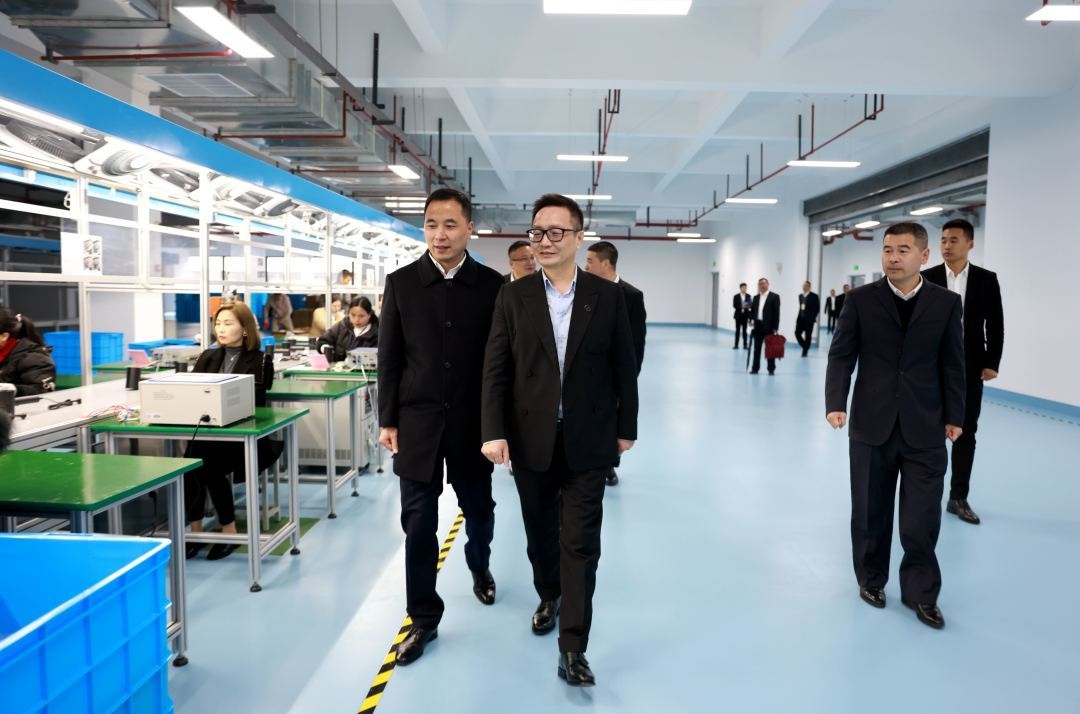 上海飞科电器股份有限公司董事长李丐腾来景考察