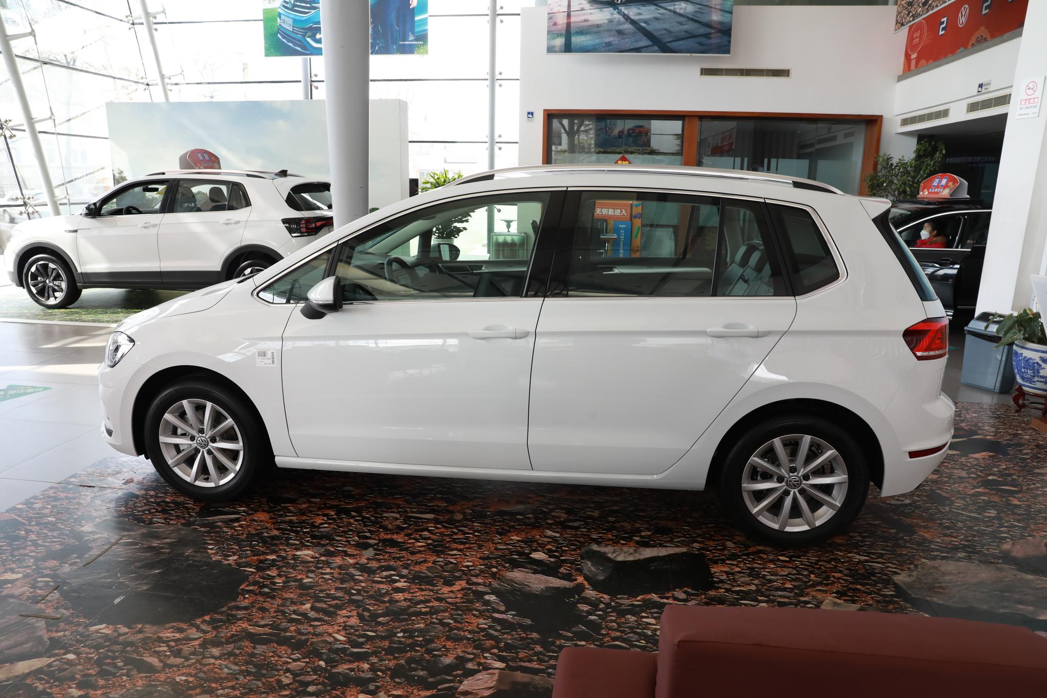 高尔夫嘉旅1.6的实际油耗如何?