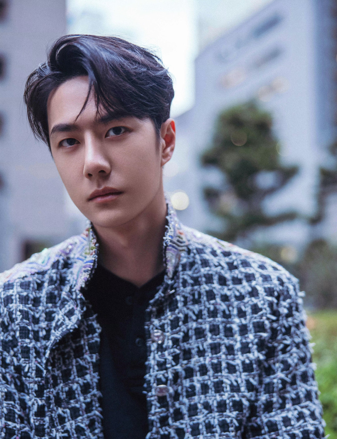 王一博走过八天八夜,如今红得一腔孤勇,力挺国货品牌