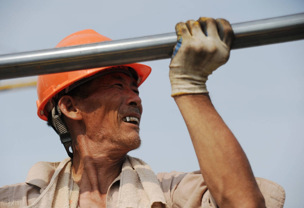 50岁 农民工找不到活,4个原因解析为啥工地不愿再招大龄农民工!