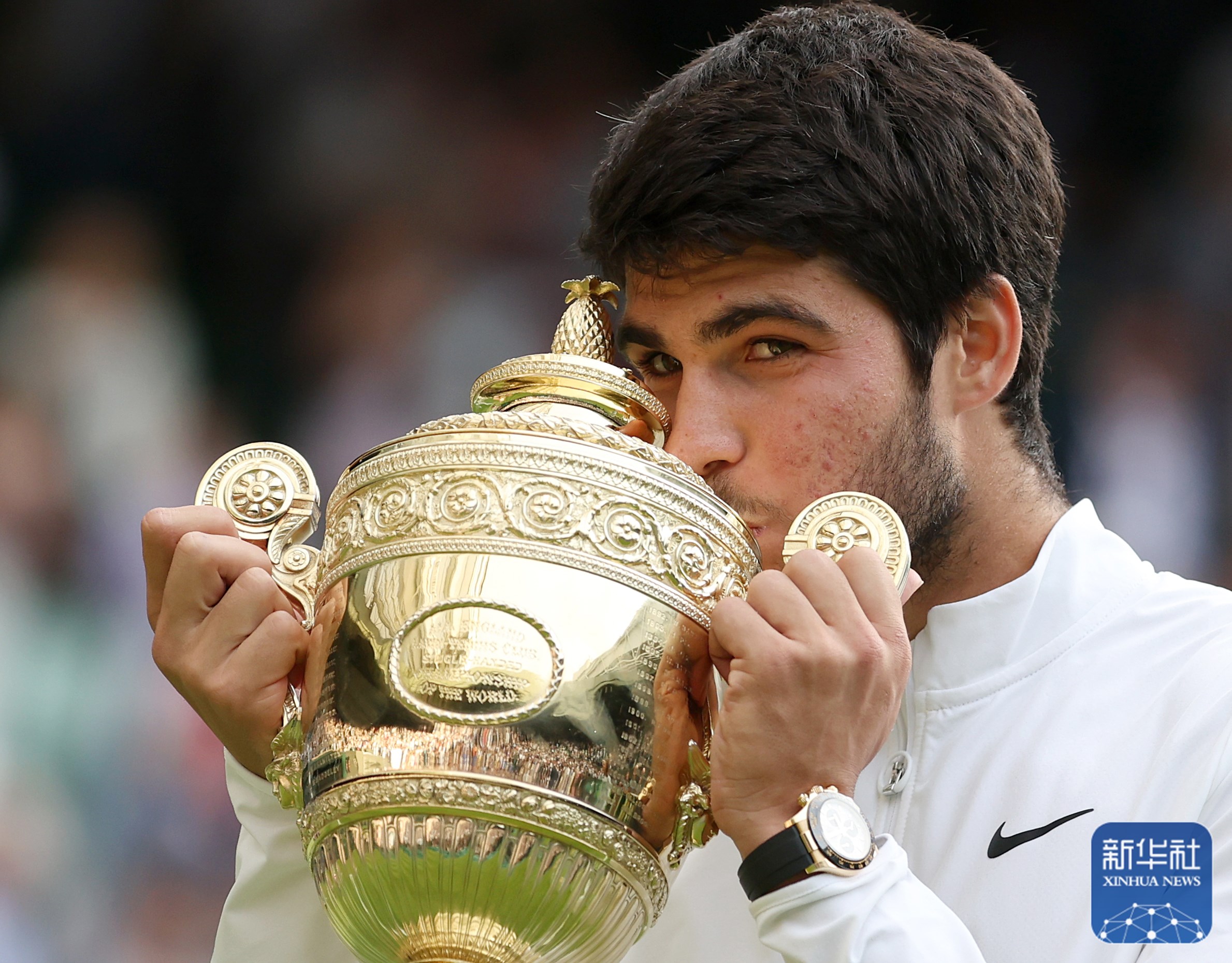 阿尔卡拉斯夺得温网男单冠军