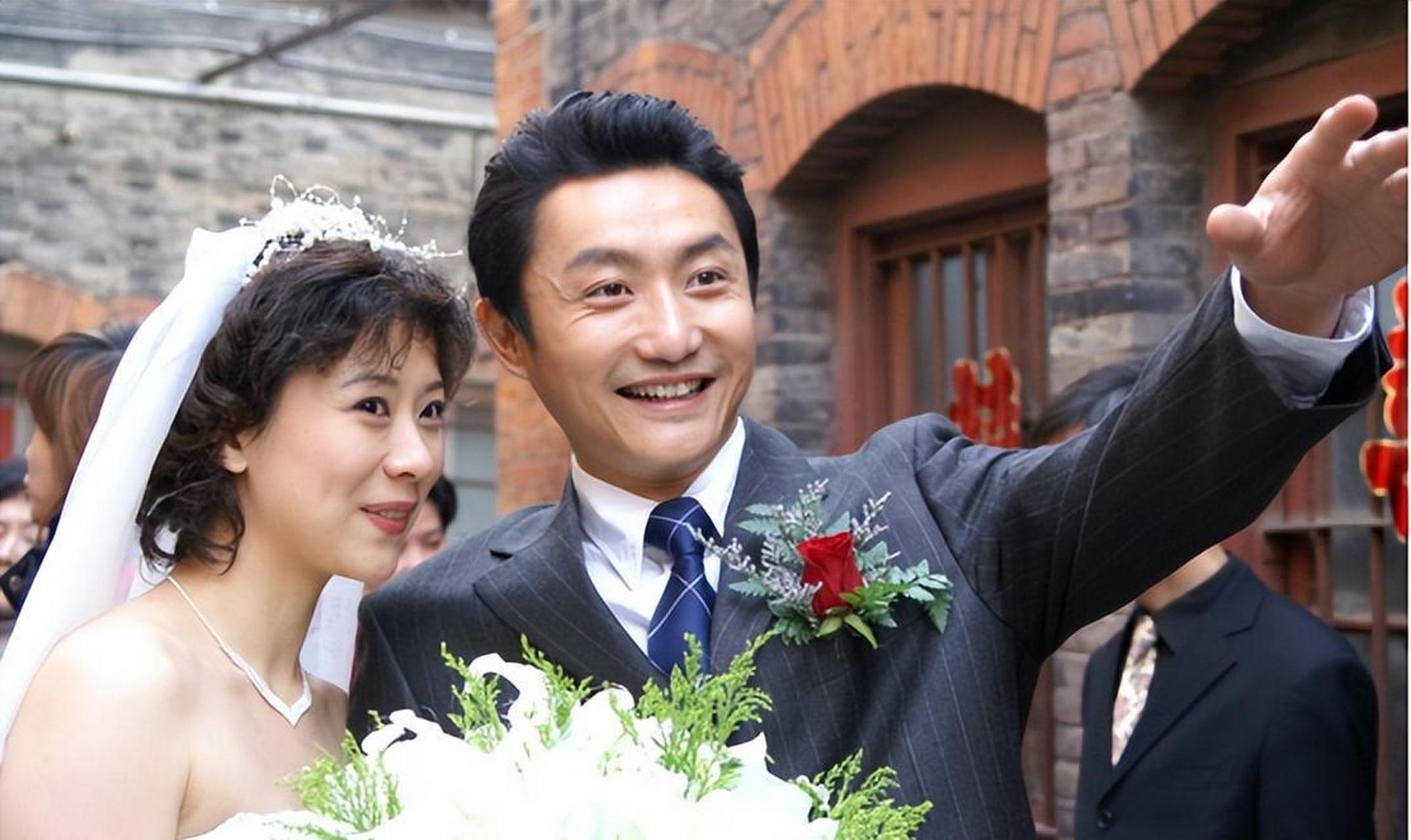 这么多年过去了 ,《双面胶》依然是婚姻的噩梦 .