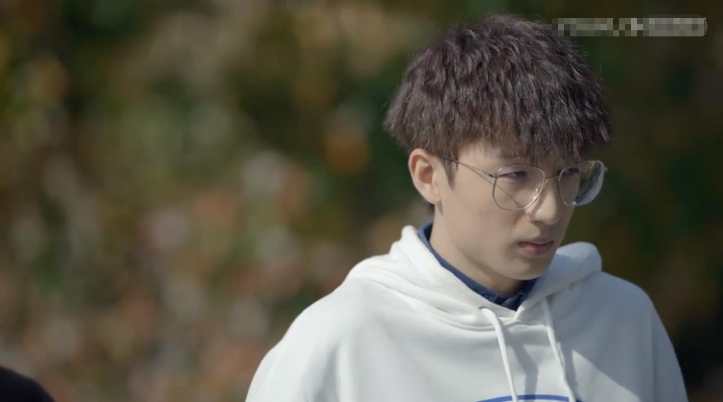 《同一屋檐下》彬神拒绝吴嘉雯暂离小屋,李诞直呼被甜到了