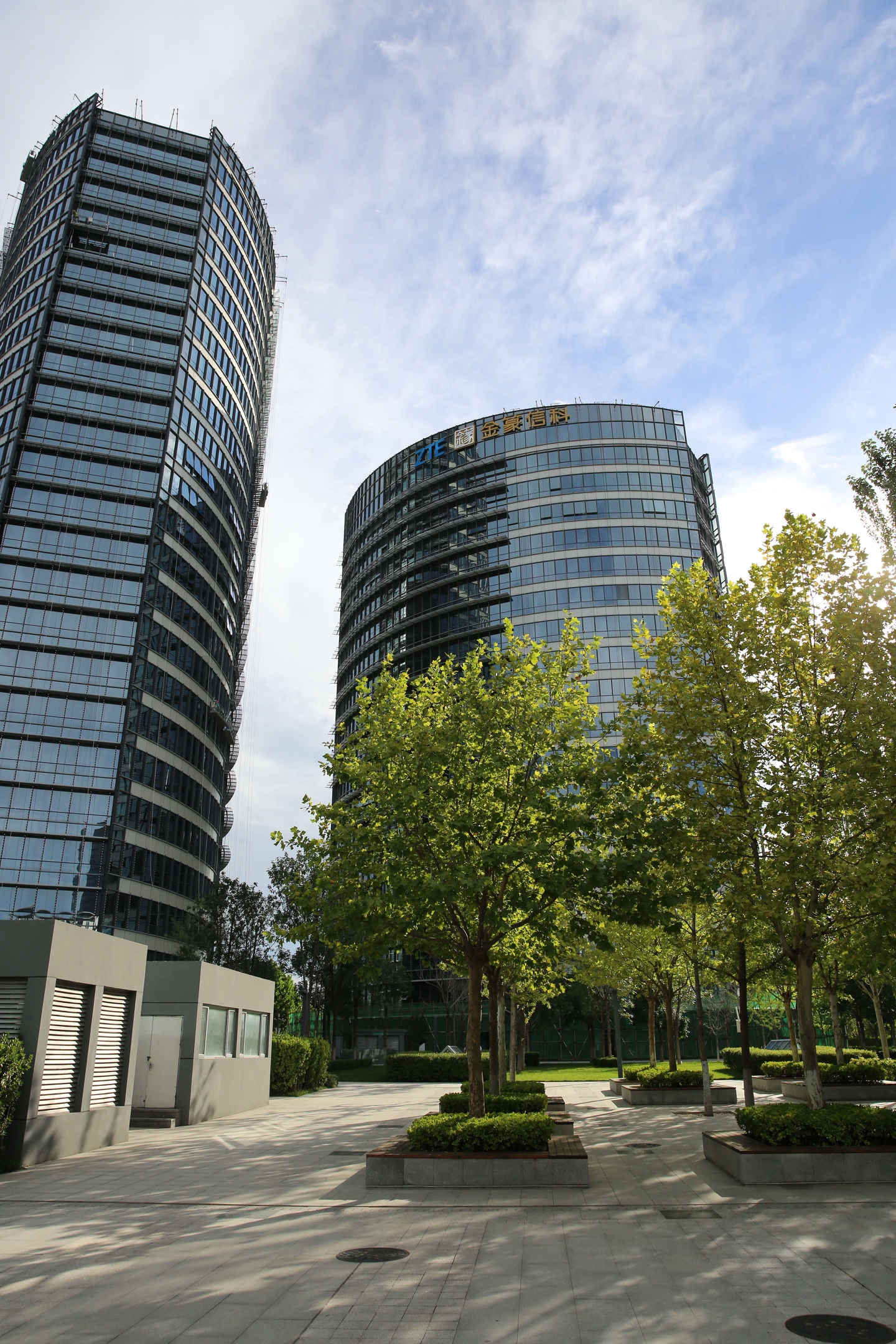 建筑之美!游信创园,逛通明湖;压了几十张照片,一起发出去