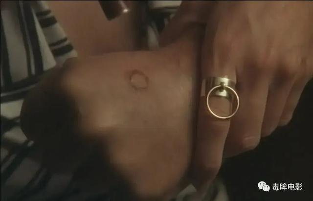 虐恋拍成浪漫的抒情诗,电影《o的故事》探讨爱的本质和极限