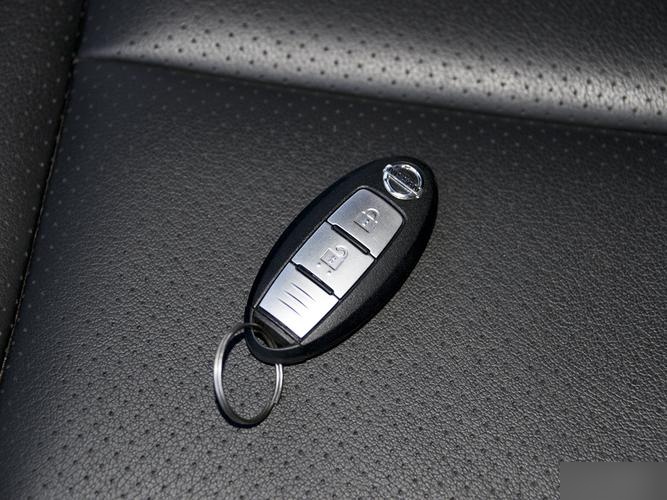 逍客钥匙三个横杠是什么?