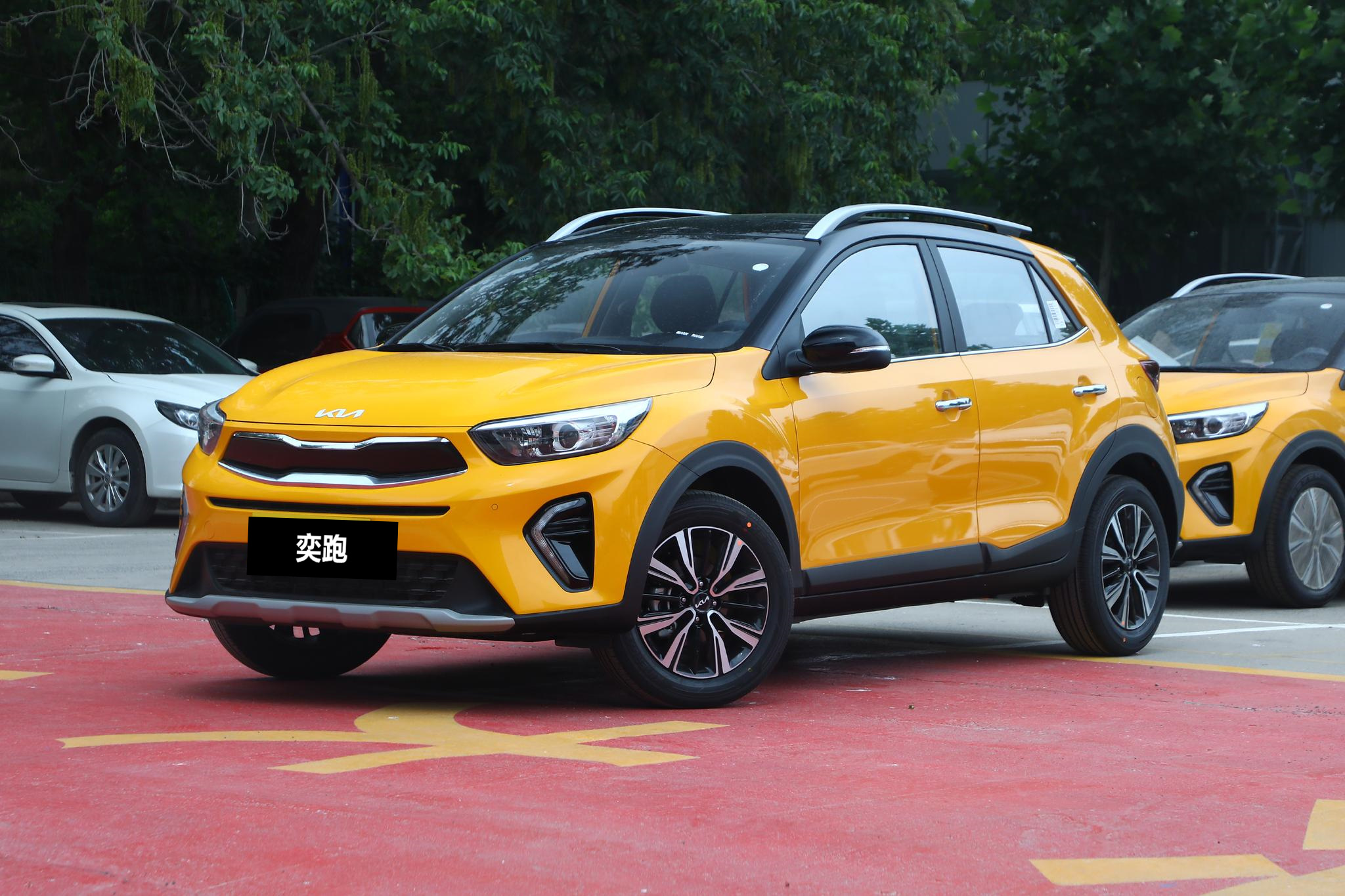 起亚奕跑1.4l cvt,百公里综合油耗5.7l,买国产还是买它?