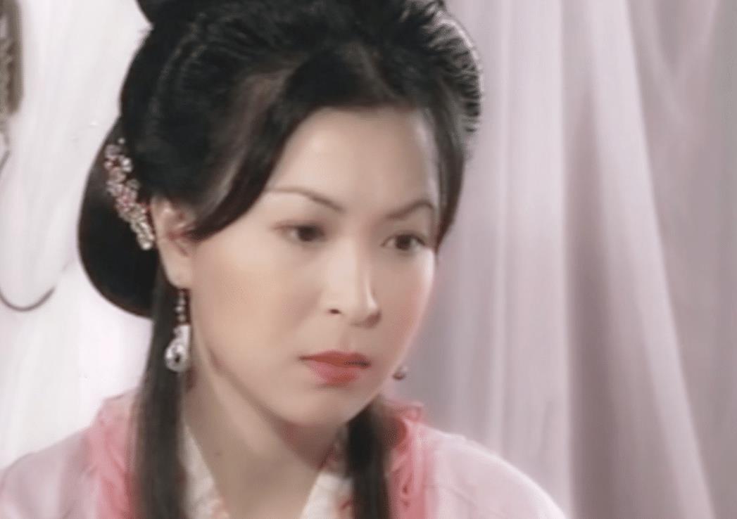 最美公孙绿萼:主动放弃走红,与男友恋爱24年才结婚,她怎么了?