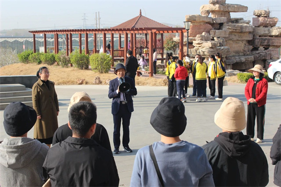 濰坊市坊子區崇文中學舉辦首屆班主任節團建活動