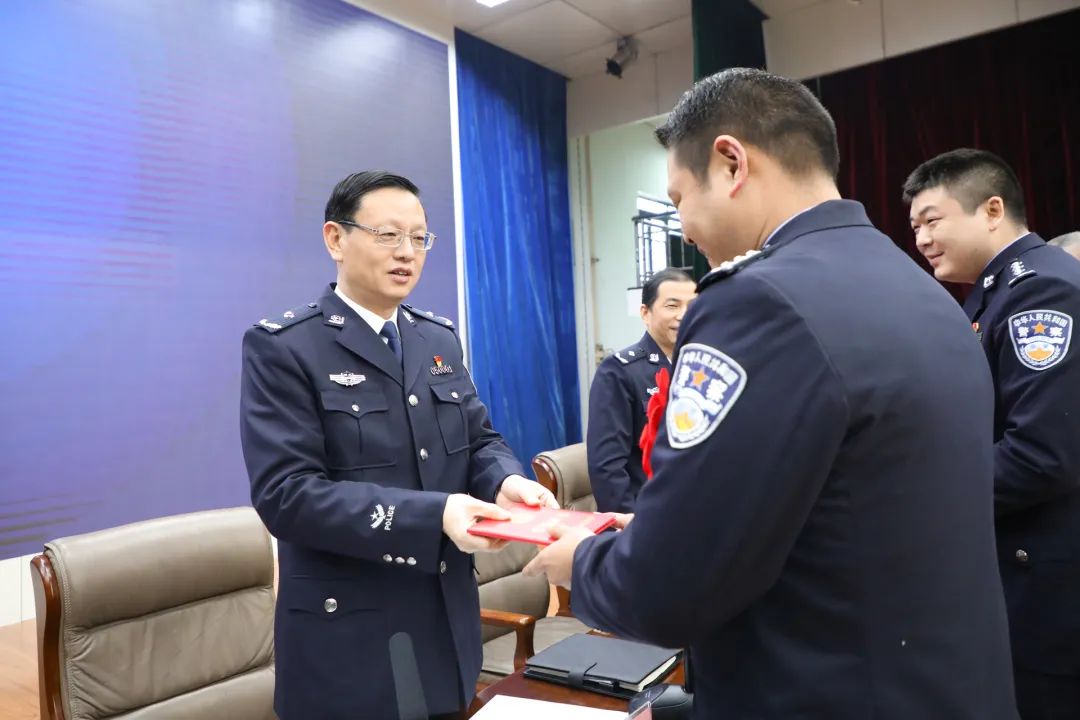 荆州公安部署雷火2022专项行动和近期重点工作