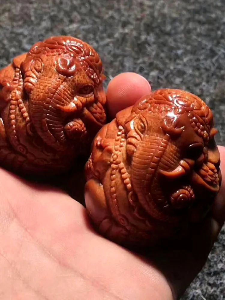 是后来中国开始流行盘大尺寸橄榄核,这些外国大核才被引进了国内,甚至