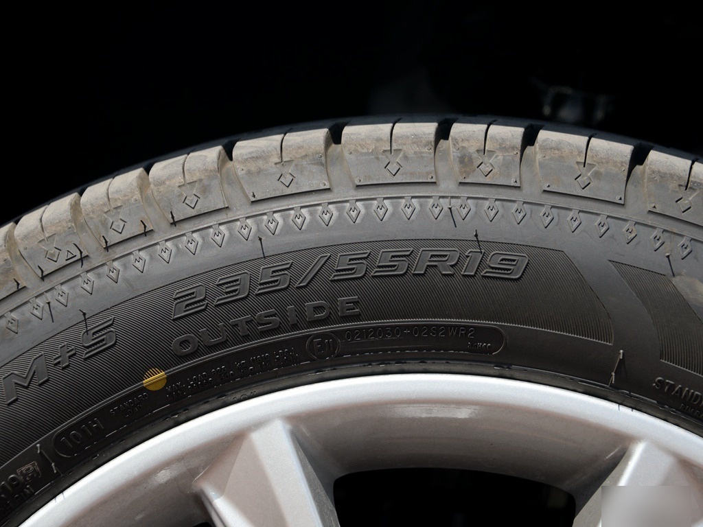 2016款哈弗h5轮胎型号