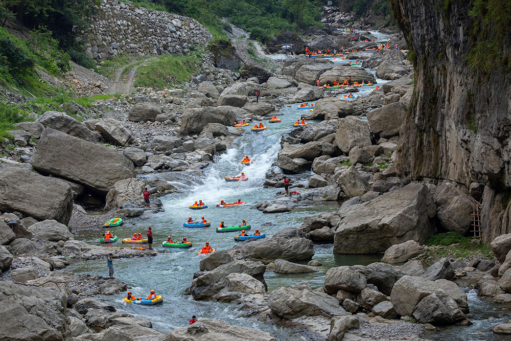 夏日漂流亲水游——介绍国内十大漂流胜地