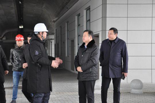 汤光华同志现场督办安全生产和重点项目建设工作