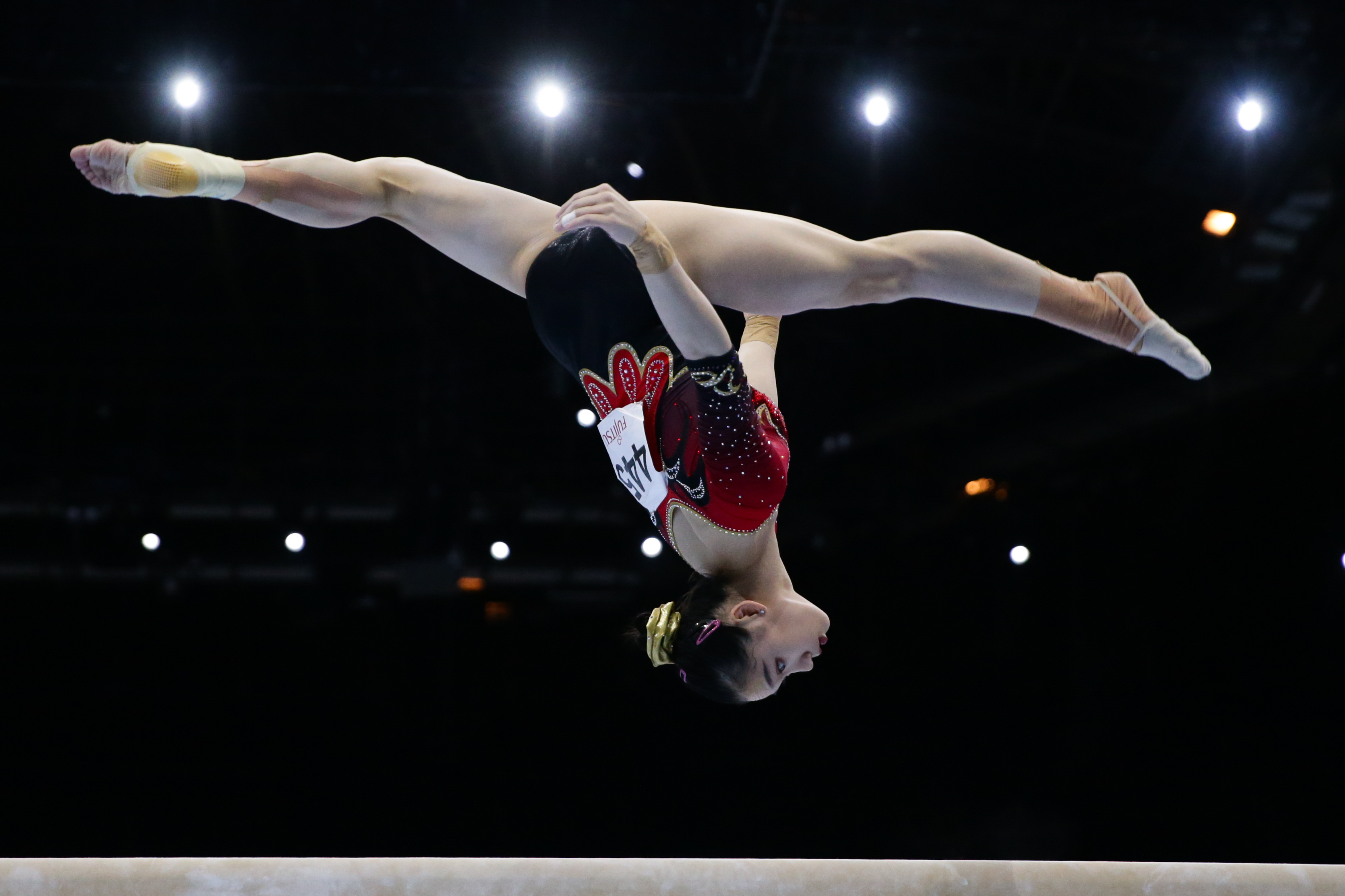 体操——安特卫普世锦赛:中国队获得女子团体第四名(4)