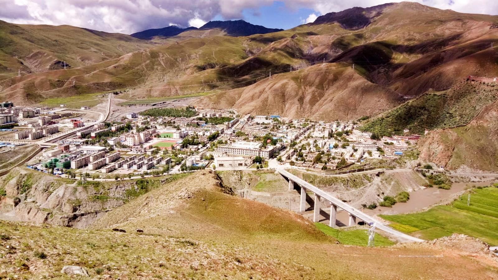 大美仁布风景观赏