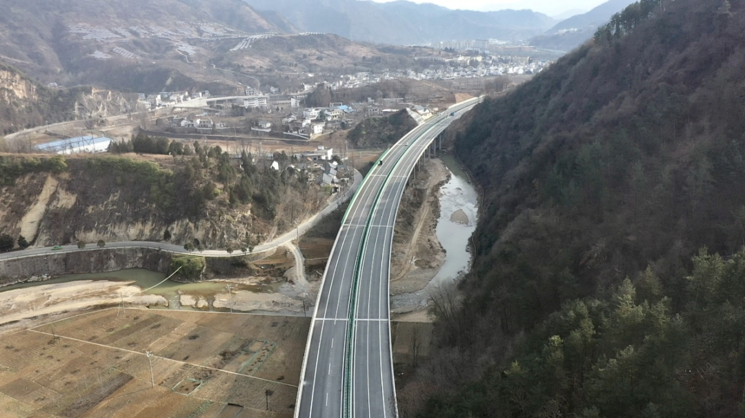 丹宁高速公路丹凤至山阳段今天正式通车